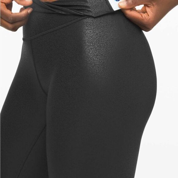 Lululemon Wunder Under High Rise crop leggings 21” size 8 Foil Print - Picture 3 of 10